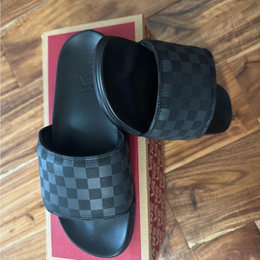 Vans Men’s Size 8 slides